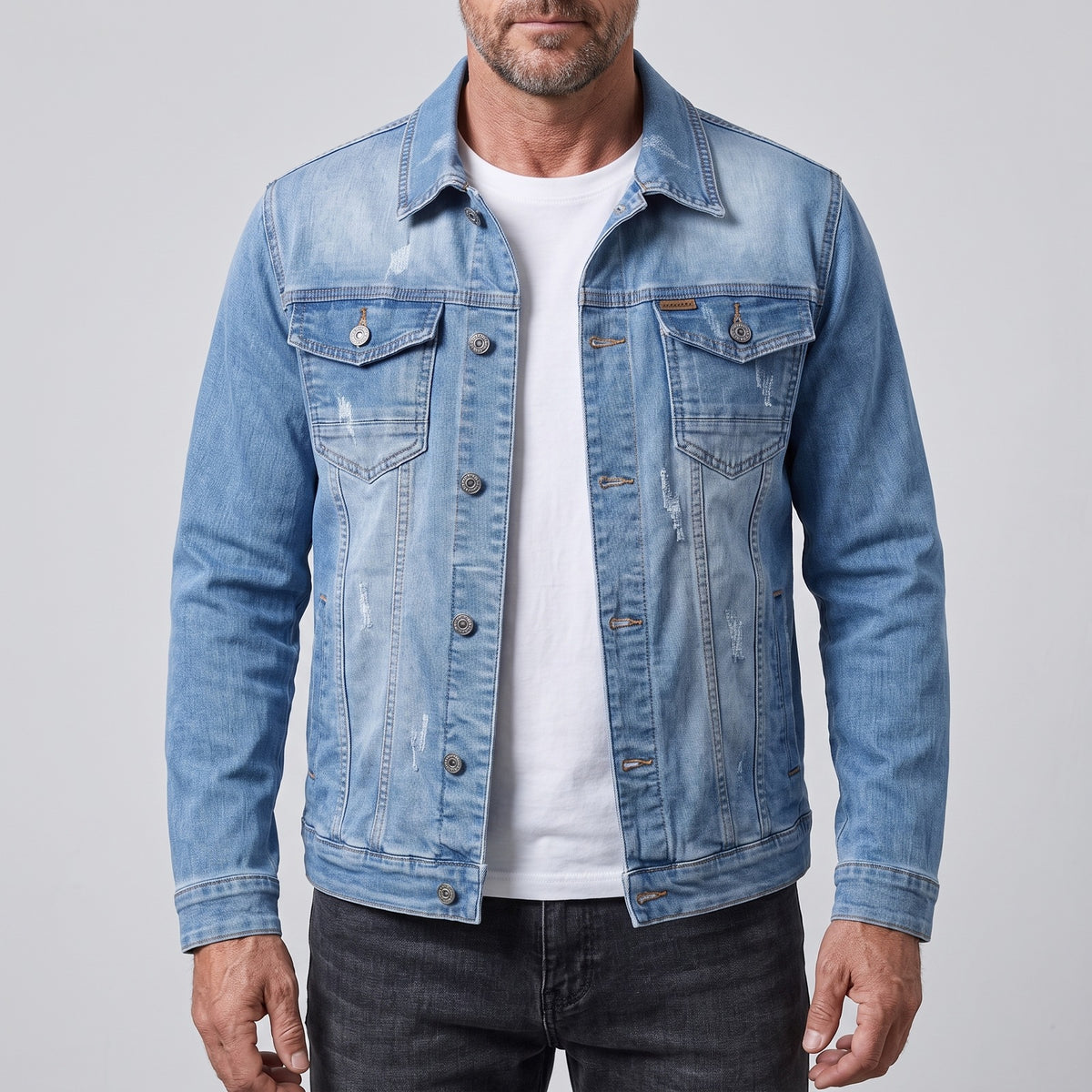 Spijkerjack voor heren in used look met twee borstzakken - lichtblauw