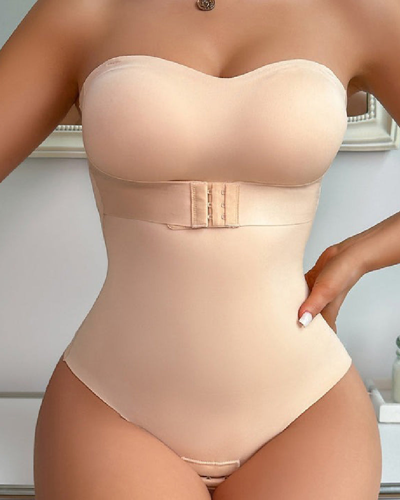 Strapless shapewear stringbody met voorgevormde cups en haakband om de taille