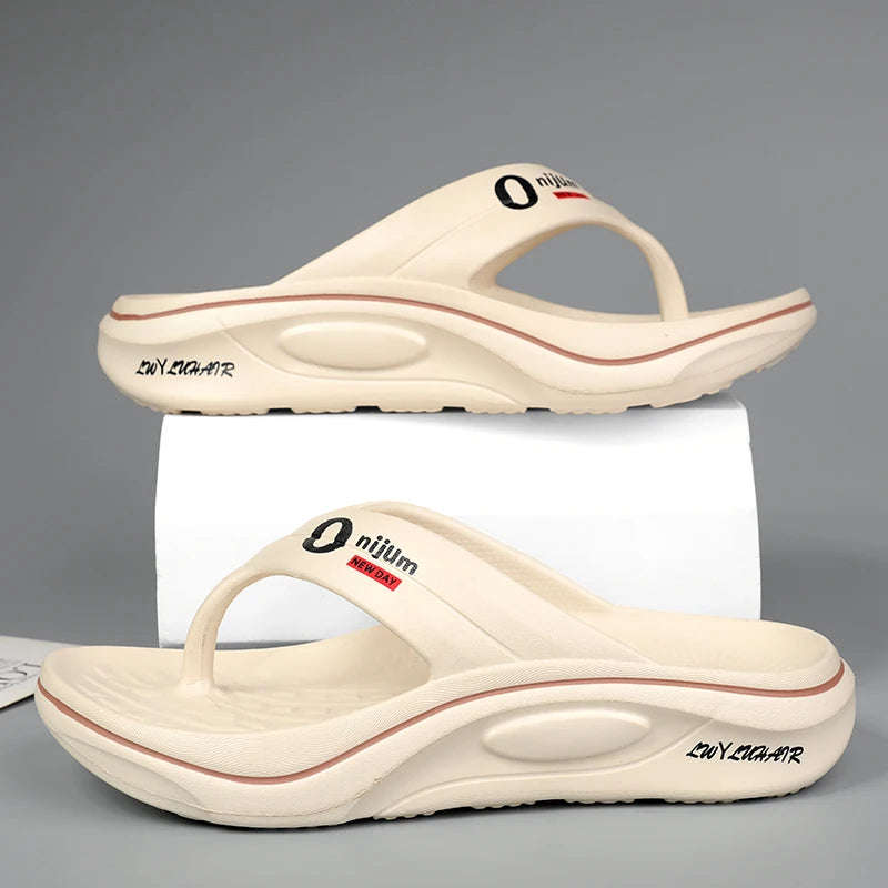 Teenslippers van EVA met dikke zool, brede band en teenbandje - beige