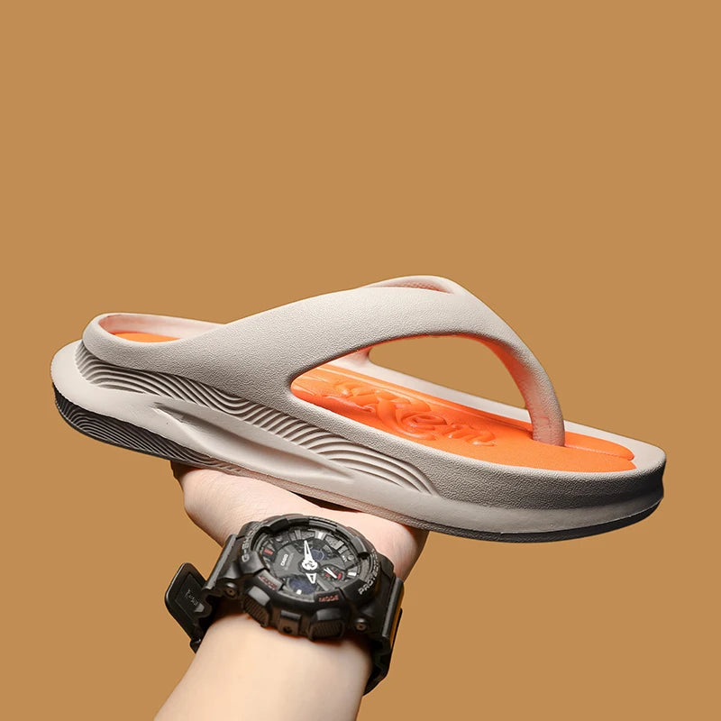 Teenslippers voor heren van EVA met dikke zool en noppenvoetbed in contrastkleur - beige