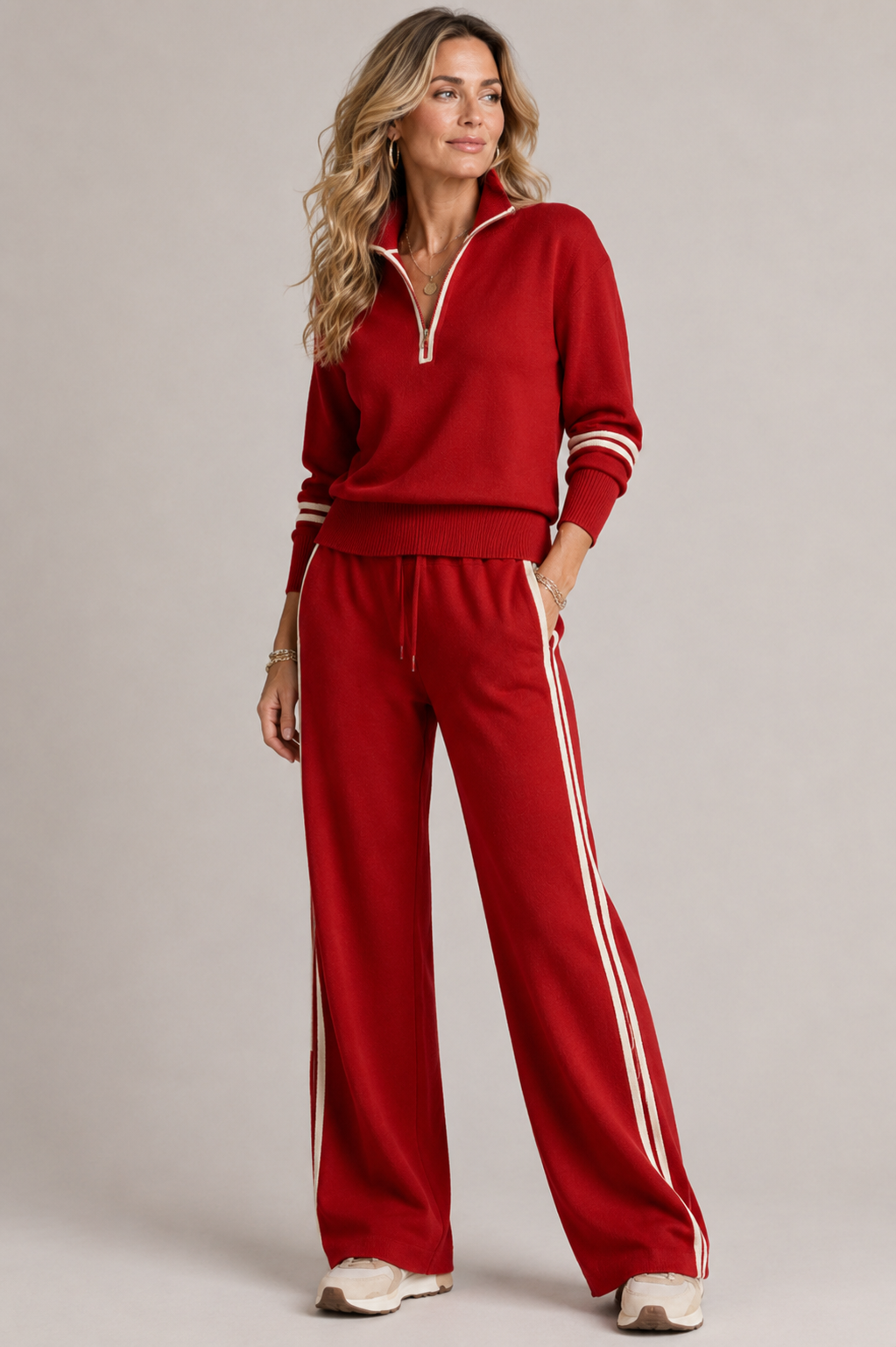 Tweedelige damesset met ritstrui en wijde broek met strepen - rood