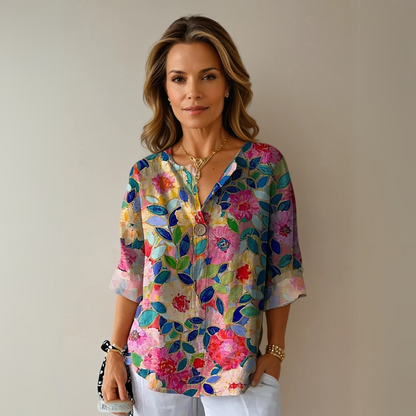 Gebloemde blouse dames in blauw-roze-rood bloemenprint - vrouwelijke zomerstijl