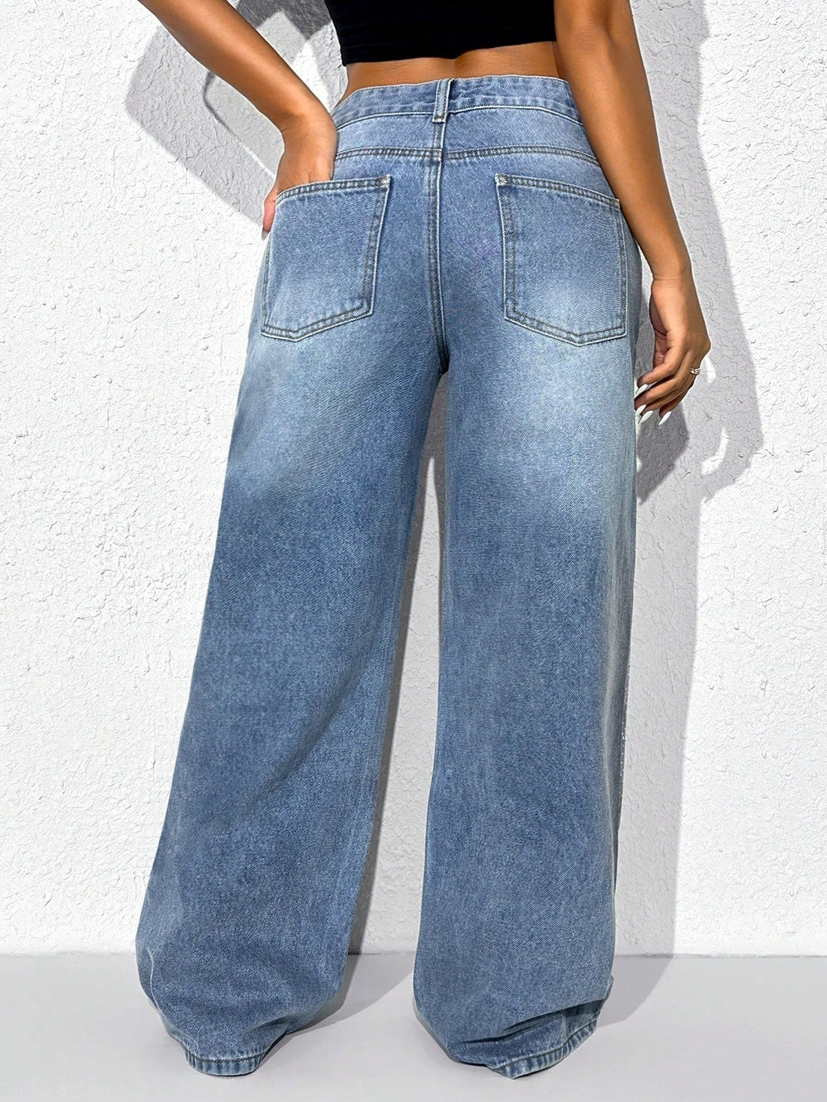 Wijde jeans voor dames met glinsterende steentjes, lage taille en lange pijp - beeld 5