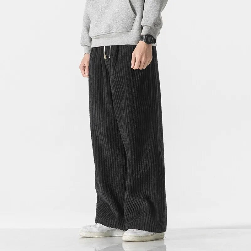 Wijde ribfluwelen broek voor heren met brede rib en trekkoord in de taille - zwart
