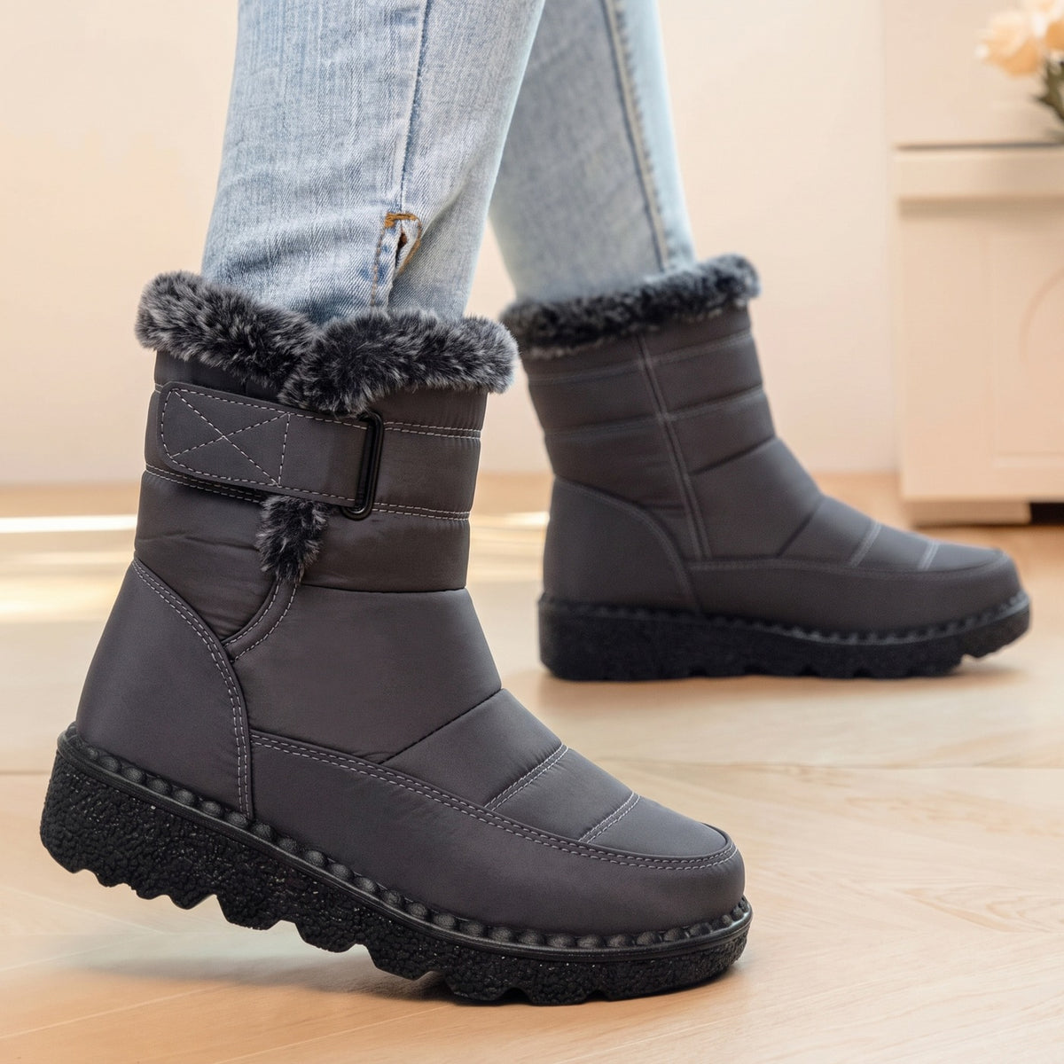 Gewatteerde winterlaarsjes voor dames met bontrand en klittenband - grijs