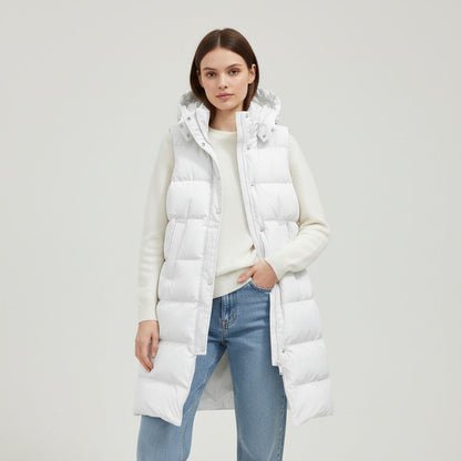 Lange mouwloze damesbodywarmer met gewatteerde capuchon en rits - gebroken wit