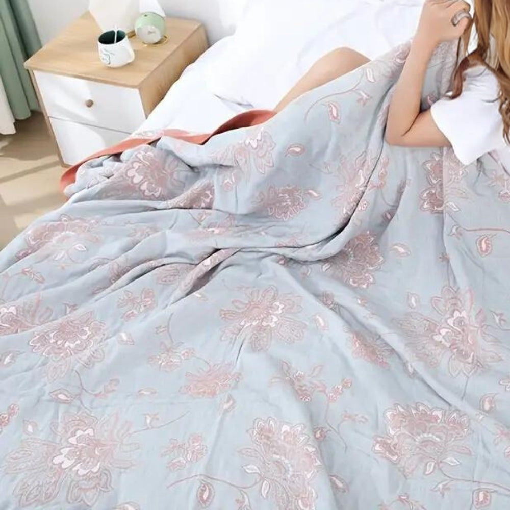 Zomerdeken met jacquard bloemenpatroon over een bank - beeld 5